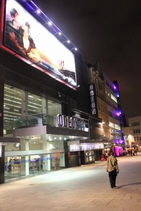 Leicester Square: lugar de cinema, teatro e pub