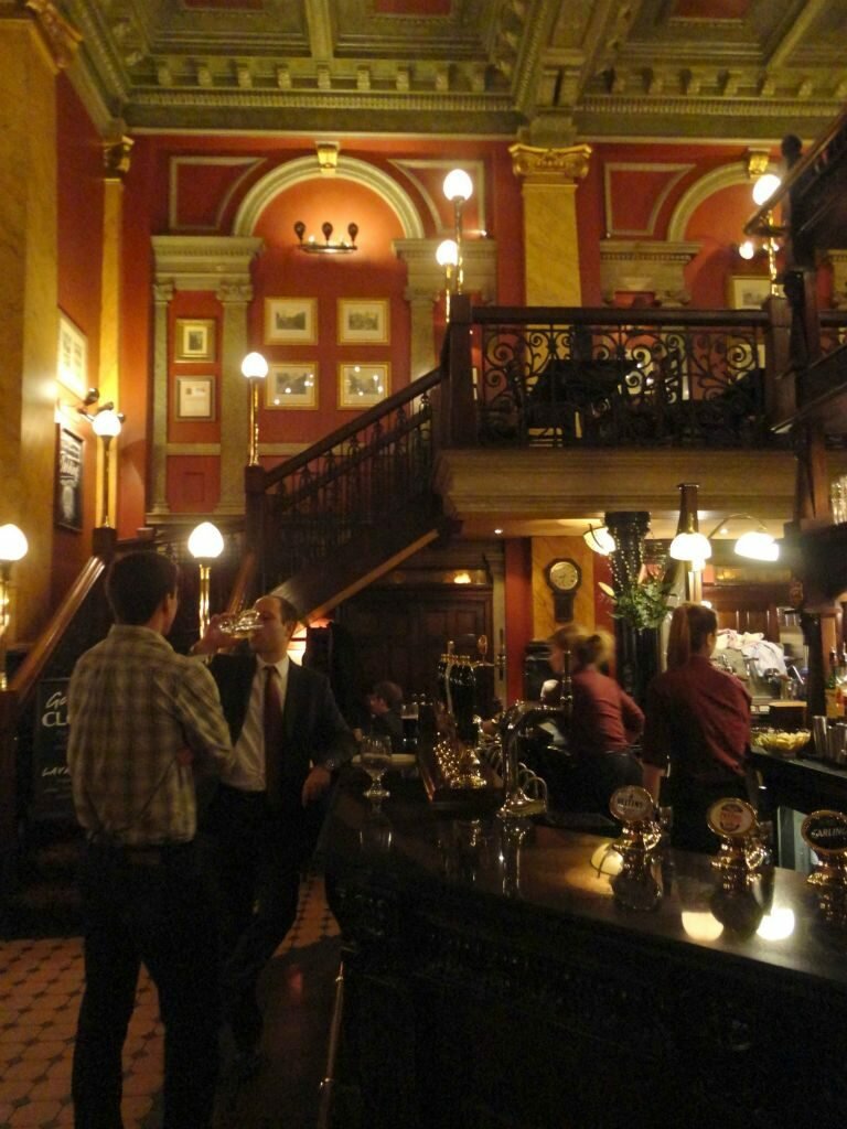 Pub: The Old Bank of England