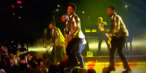 Bruno Mars no Super Bowl 2014. Reprodução