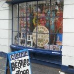 Conheça a loja dos Beatles em Londres