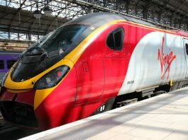 Trem de Londres para Dublin